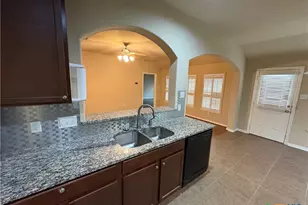 374 Posey Pass, New Braunfels, TX 78130 - Photo 3