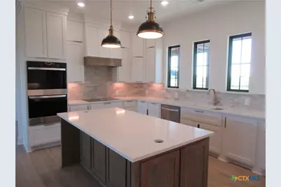 611 Willow Moon Ranch Road, Crawford, TX 76638 - Photo 11