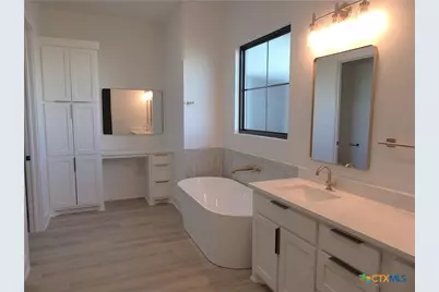 611 Willow Moon Ranch Road, Crawford, TX 76638 - Photo 21