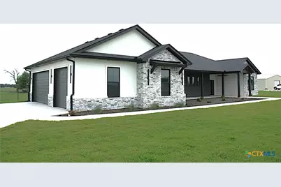 611 Willow Moon Ranch Road, Crawford, TX 76638 - Photo 3