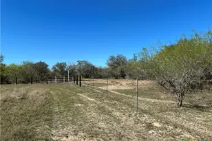 130 Old Goliad Rd, Refugio, TX 78377 - Photo 29