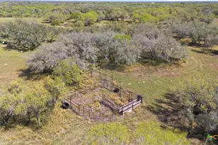 130 Old Goliad Rd, Refugio, TX 78377 - Photo 25