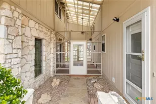 92 Turtle Ln, Seguin, TX 78155 - Photo 35