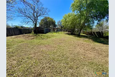 4904 Lone Tree Road, Victoria, TX 77901 - Photo 9