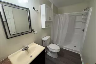 4904 Lone Tree Rd, Victoria, TX 77901 - Photo 7