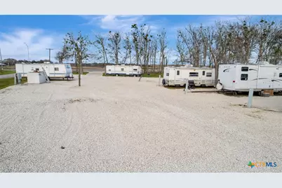 52 N Old Bloomington Road, Victoria, TX 77905 - Photo 15