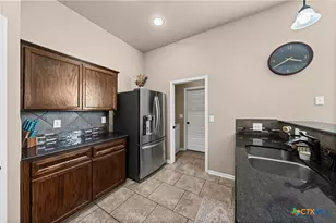 1905 Broken Shoe Trl, Temple, TX 76502 - Photo 3