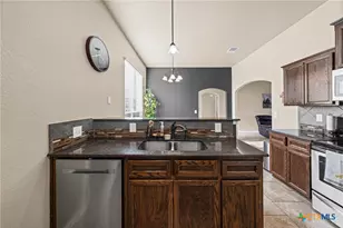 1905 Broken Shoe Trl, Temple, TX 76502 - Photo 7