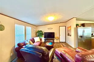 359 N Byers, Port O'Connor, TX 77982 - Photo 5