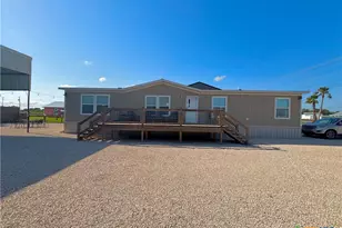 359 N Byers, Port O'Connor, TX 77982 - Photo 41