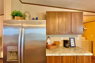 359 N Byers, Port O'Connor, TX 77982 - Photo 27