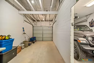 305 W Dallas Avenue, Seadrift, TX 77983 - Photo 27