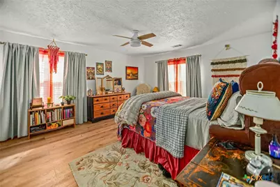 305 W Dallas Avenue, Seadrift, TX 77983 - Photo 13