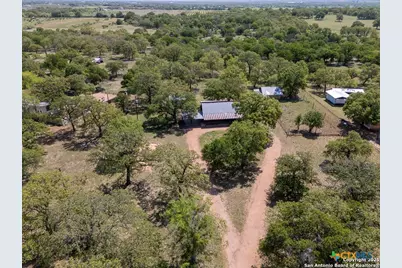 463 Woodland Drive, Fredericksburg, TX 78624 - Photo 13