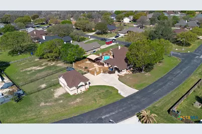 105 Maderas, Seguin, TX 78155 - Photo 5