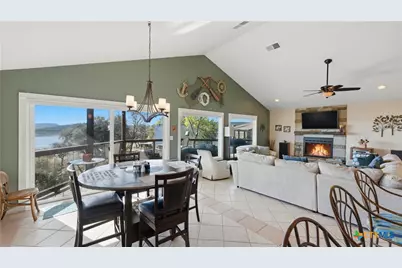 956 Lakebreeze Drive, Canyon Lake, TX 78133 - Photo 23