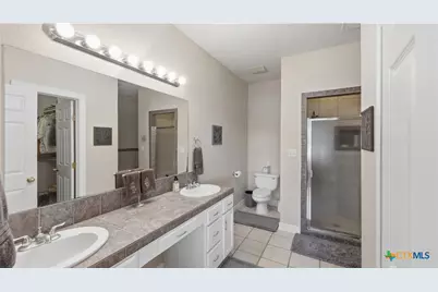 956 Lakebreeze Drive, Canyon Lake, TX 78133 - Photo 7