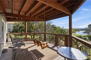 956 Lakebreeze Dr, Canyon Lake, TX 78133 - Photo 9