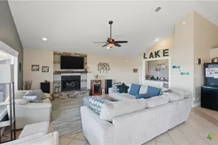 956 Lakebreeze Dr, Canyon Lake, TX 78133 - Photo 25