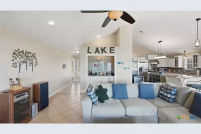 956 Lakebreeze Drive, Canyon Lake, TX 78133 - Photo 25