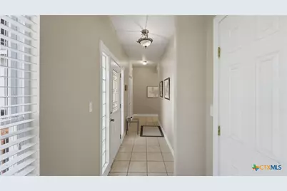 956 Lakebreeze Drive, Canyon Lake, TX 78133 - Photo 3