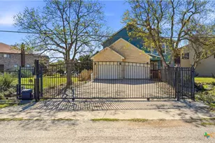 956 Lakebreeze Dr, Canyon Lake, TX 78133 - Photo 31