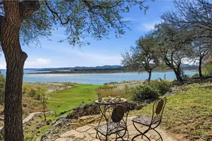 956 Lakebreeze Dr, Canyon Lake, TX 78133 - Photo 11