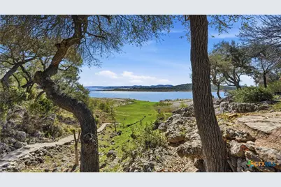 956 Lakebreeze Drive, Canyon Lake, TX 78133 - Photo 13