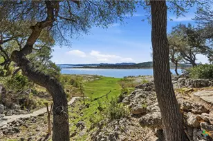 956 Lakebreeze Dr, Canyon Lake, TX 78133 - Photo 13