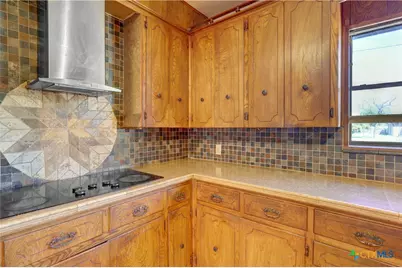 1135 N Penelope Street, Belton, TX 76513 - Photo 11