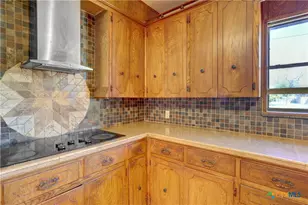 1135 N Penelope St, Belton, TX 76513 - Photo 11