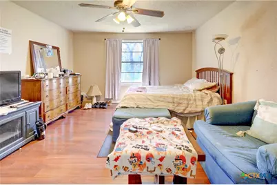 1135 N Penelope Street, Belton, TX 76513 - Photo 17