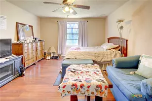 1135 N Penelope St, Belton, TX 76513 - Photo 17