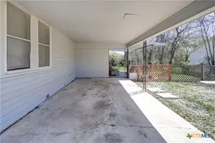 1135 N Penelope St, Belton, TX 76513 - Photo 23