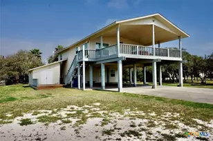 14th Olive St, Port O'Connor, TX 77982 - Photo 3