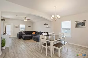 5737 St Charles Dr, Belton, TX 76513 - Photo 9