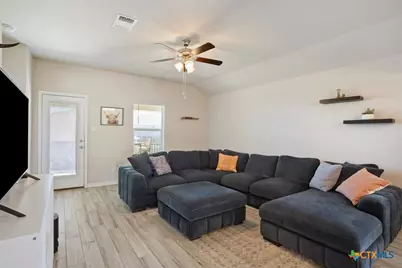 5737 St Charles Drive, Belton, TX 76513 - Photo 11