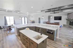 2404 E Big Elm Rd, Troy, TX 76579 - Photo 5