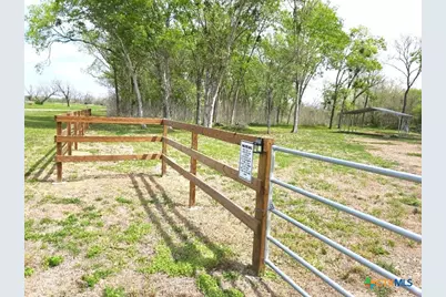 922 US Highway 59, Victoria, TX 77905 - Photo 5