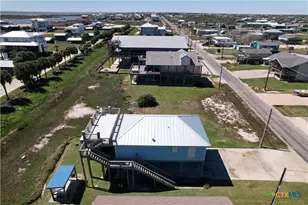 403 W Maple St, Port O'Connor, TX 77982 - Photo 13