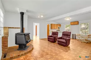 1300 Keller Ln, Seguin, TX 78155 - Photo 11