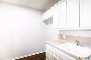 202 Ridge View, Victoria, TX 77904 - Photo 21