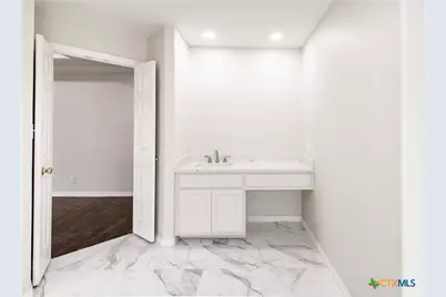 202 Ridge View, Victoria, TX 77904 - Photo 7