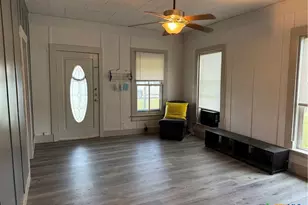 308 N Pumphrey St, Edna, TX 77957 - Photo 7