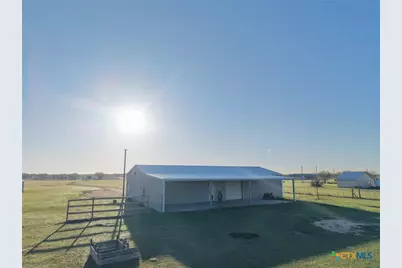 177 Leaning Oak Road, Victoria, TX 77904 - Photo 5