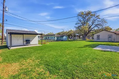 608 E Rosebud Avenue, Victoria, TX 77901 - Photo 21