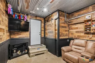 608 E Rosebud Ave, Victoria, TX 77901 - Photo 19