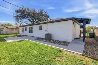 608 E Rosebud Avenue, Victoria, TX 77901 - Photo 29