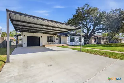 608 E Rosebud Avenue, Victoria, TX 77901 - Photo 3