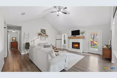 753 Belmont Drive, New Braunfels, TX 78130 - Photo 5